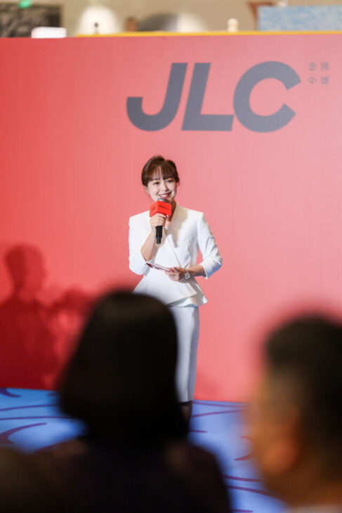 南京最大商場 –金陵中環 開幕 中英文主持