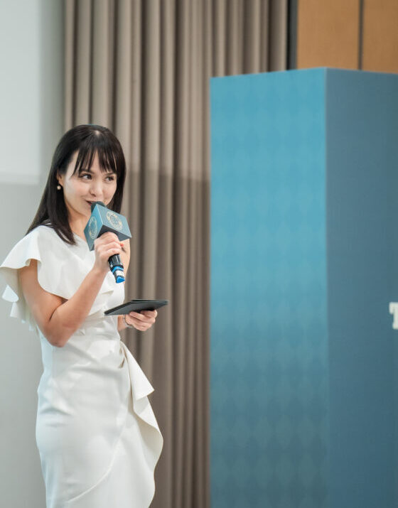 2025 國際資安高峰會全英文主持｜科技、半導體與 AI 產業首選中英雙語 Moderator Grace 行恩